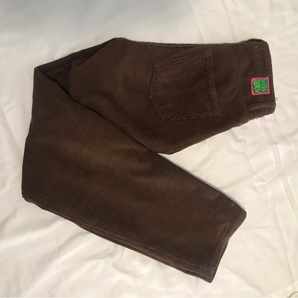 Brown empire corduroyed’s size 0 but fits a bit looser. - Picture 2 of 4